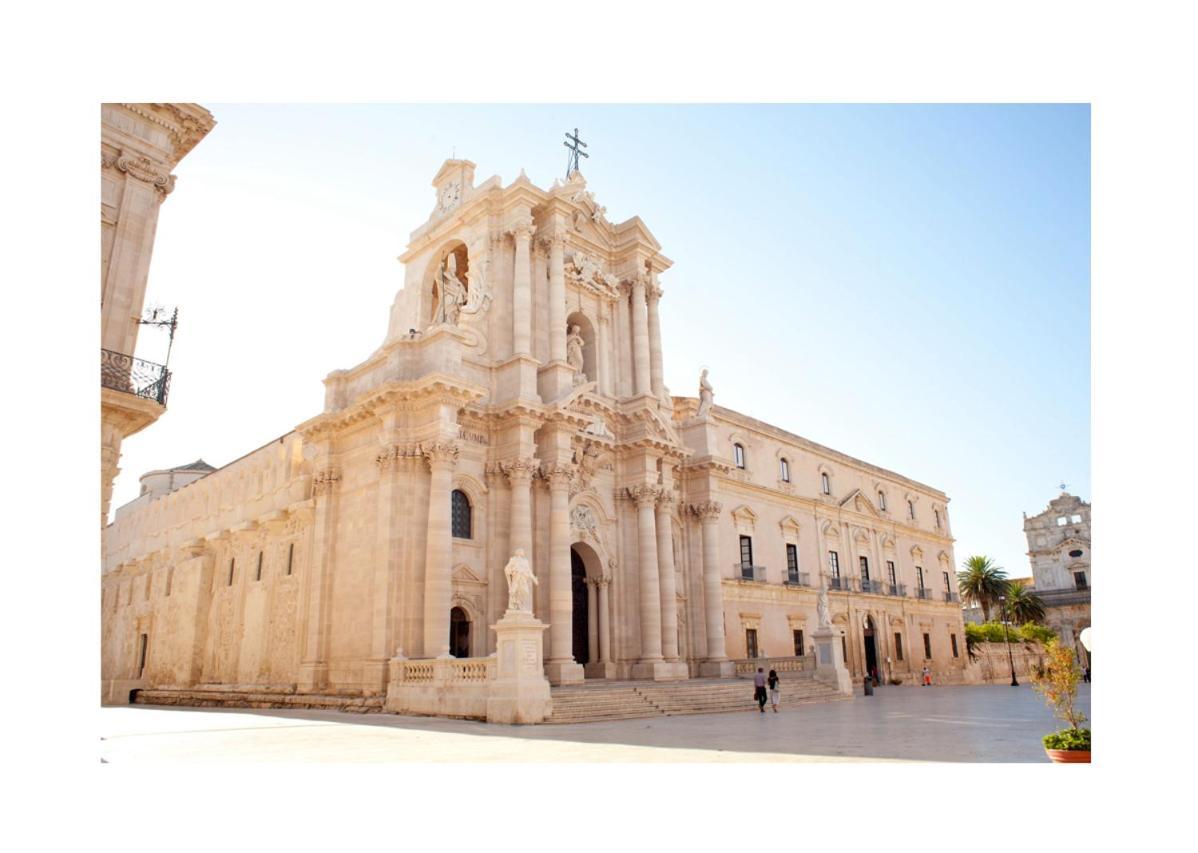 Villa Santa Barbara Avola Exterior photo